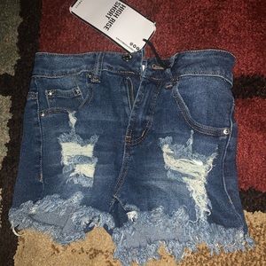 Almost famous high waisted shorts